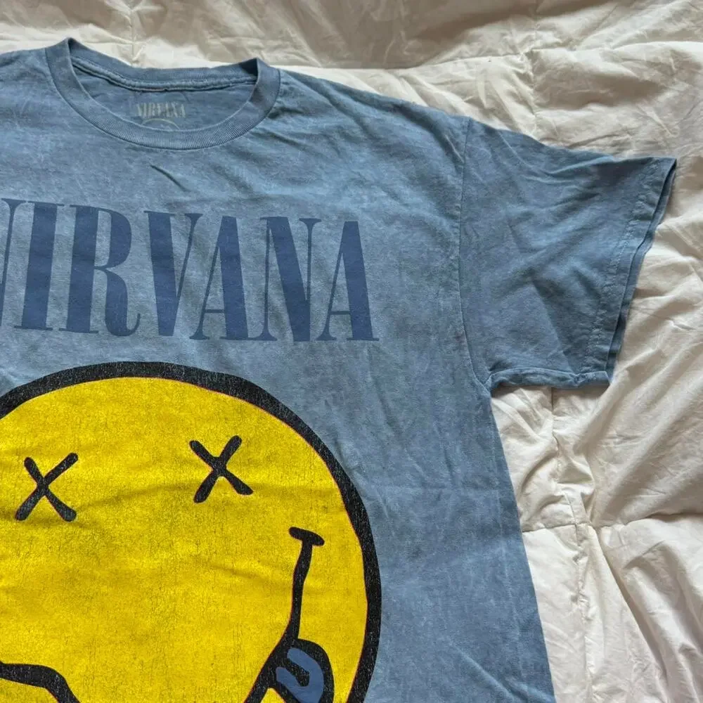 Nirvana smiley graphic band tee L casual cotton alt grunge short sleeve emo - Picture 5 of 8